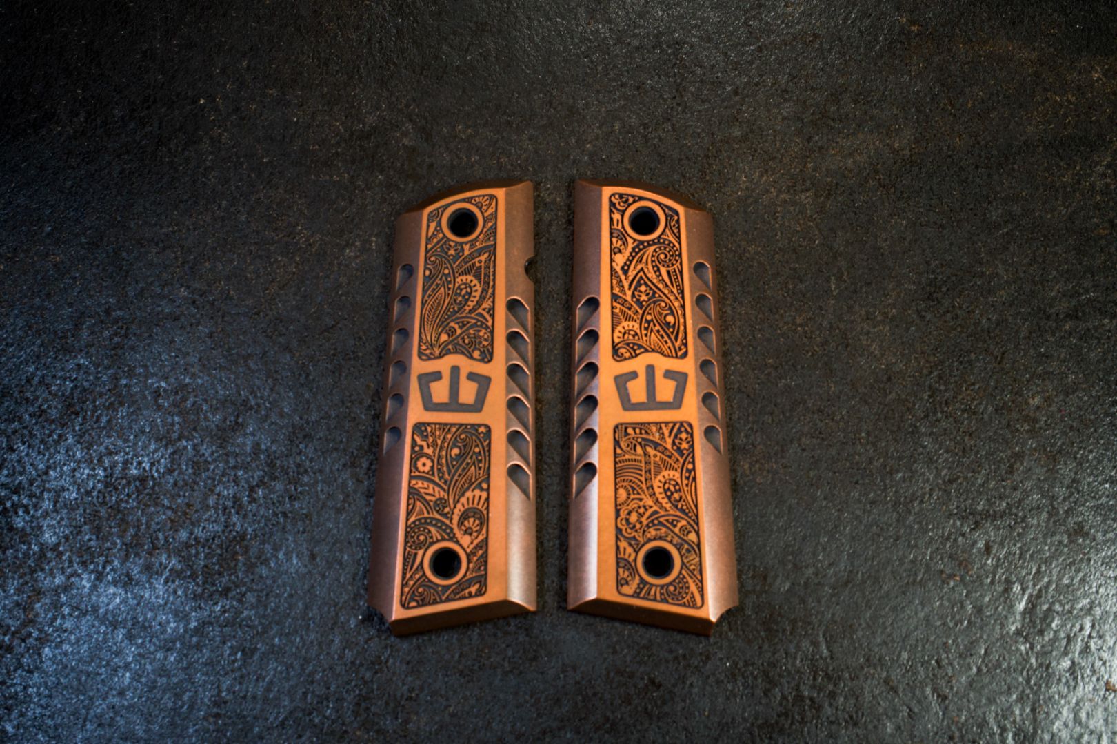 はじ 1911 Government Grips - Collaborations